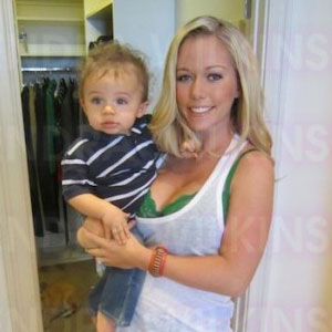 Kendra Wilkinson Baskett, Hank Baskett, Hank Baskett Jr. Kendra Wilkinson Baskett, Hank Baskett, Hank Baskett Jr.